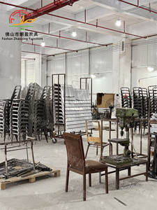 Chaise de salle à manger en rotin et bois de frêne moderne du milieu du siècle avec siège rembourré pour salle à manger de restaurant ou d'hôtel - Product Image 6