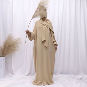 Vente en gros Nouveau style Luxe Lin Mukena Abaya Femme 2 pièces <span class=keywords><strong>Robe</strong></span> <span class=keywords><strong>de</strong></span> prière musulmane <span class=keywords><strong>avec</strong></span> <span class=keywords><strong>hijab</strong></span> Dubaï Modeste pour voyage Printemps - Product Image 3