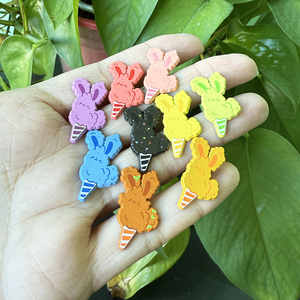 Pabrik Langsung dari Cina, Sesuaikan Desain Anda Sendiri, Pin Enamel Lunak Logam Berwarna-warni dengan Cat Celup Putih atau Hitam - Product Image 1