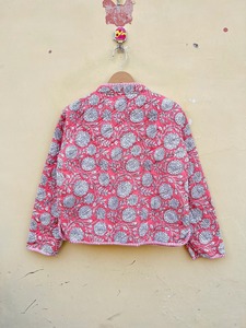 Chaqueta Acolchada con Estampado de Girasoles, Diseño Color Block, Ecológica, Transpirable, de Algodón, Reversible para Mujer - Product Image 6