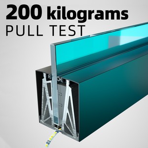 Ringhiere in Vetro Senza Telaio con Design a Rinforzo Diagonale, Cornice in Alluminio e Canali Visibili per Balconi - Product Image 4