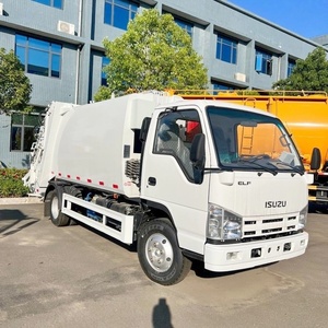 Camion à ordures compacteur ISUZU 100P de petite taille, 5 m³, à vendre - Product Image 6