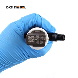 Inyector Common Rail de Alta Calidad 295050-0100 23670-30190 para 1KD 2KD - Product Image 6