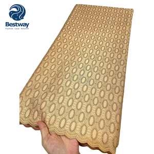 Tessuto Voile in Cotone Svizzero 100% Dorato Bestway all'Ingrosso per Uomo, Morbido Pizzo per Uomo - Product Image 1