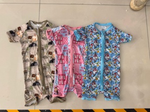 Baju monyet bayi stroberi, Romper ritsleting dua arah, baju tidur kustom, pakaian tidur berkelanjutan, Onesie bayi - Product Image 2