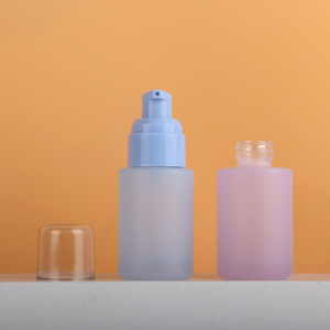 Vente chaude MLM – Bouteille pompe en verre dépoli 30 ml personnalisée OEM, flacon de sérum fond de teint coloré, emballage cosmétique, marque privée, vente en gros - Product Image 2