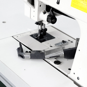 Macchina da Cucire Industriale di Alta Qualità per Nastro Metallico 300U con Alimentazione Automatica dell'Ago - Product Image 4