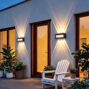 Lámpara de Pared LED para Exteriores, Impermeable, de Aluminio, Moderna y Decorativa para Patio y Jardín - Product Image 3