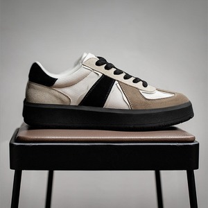 Chaussures de sport pour hommes, respirantes, style boyfriend, à semelle épaisse, baskets décontractées, rétro, polyvalentes, chaussures tendance - Product Image 1