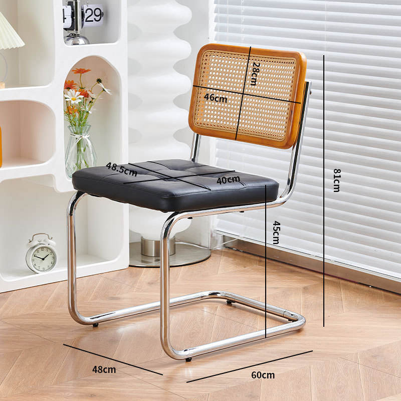 ด้านหลังสีไม้เชอร์รี่ + เบาะนั่งสีดำ