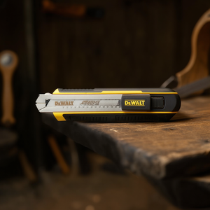 DeWalt Utility Knife Carbide <b>Edge</b> Retractable Blade Cutting <b>Tool</b> - Product Image 3