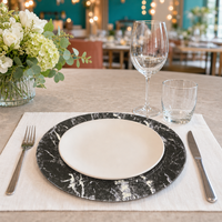 Assiette de présentation en PP effet marbre noir de 13 pouces, légère et incassable, pour mariages, banquets et événements festifs