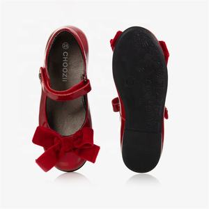 Zapatos de charol rojo para chica, con lazo, Mary Jane - Product Image 2