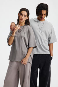 T-shirt Oversize Unisexe Cropped Basique Tendance en Coton Lourd 250G 100% Coton Coupe Boxy Personnalisé Exclusif Luxe Mode - Product Image 3