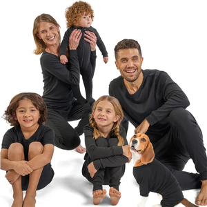 Conjunto de Pijamas Familiares a Juego de Navidad de Algodón y Bambú con Spandex Personalizables de Hongbo, Gran Venta - Product Image 4