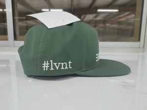 Gorras Snapback ajustables de algodón Gorra de hombre Gorra de béisbol con logotipo bordado con ala plana Gorras de béisbol planas de hip-hop de 6 paneles - Product Image 2