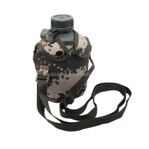 Bouteille <span class=keywords><strong>d</strong></span>'eau tactique en aluminium 1L <span class=keywords><strong>pochette</strong></span> de transport extérieure portable à la mode pour escalade camping activités <span class=keywords><strong>d</strong></span>écontractées verres - Product Image 1