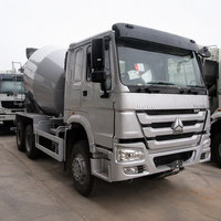 Camion malaxeur à ciment HOWO 6x4 personnalisé pour la construction routière rurale, châssis lourd 6x4, forte force de montée, mélange hydraulique stable