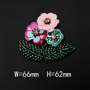 Gros fait à la main perlé patch vert diamant abeille fleur coudre sur tissu <span class=keywords><strong>strass</strong></span> applique <span class=keywords><strong>paillettes</strong></span> patchs personnalisés <span class=keywords><strong>pour</strong></span> <span class=keywords><strong>vêtements</strong></span> - Product Image 3