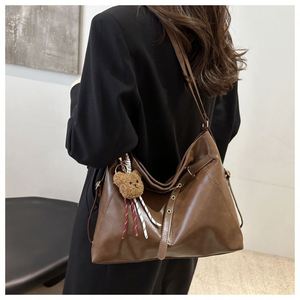 Dropshipping Shopify Otoño/Invierno estilo caliente Retro Melad bolso de mano de gran capacidad para mujer Casual versátil bolso cruzado de viaje - Product Image 4