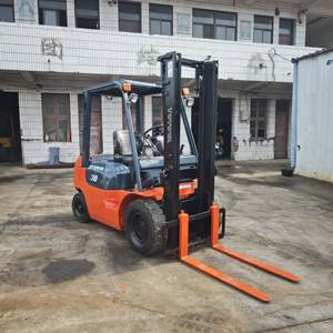 Montacargas Diésel Toyota Usado de 3 Toneladas, Mástil de Dos Etapas, Operación Sentado, con Longitud de Horquilla de 1070 mm y Ancho de Horquilla de 125 mm para Uso en Exteriores - Product Image 5