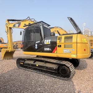 99% neuf Cat 320 A Machine de marque classique qui excelle dans les travaux de terrassement, l'excavation de roche et les opérations de martelage. - Product Image 1