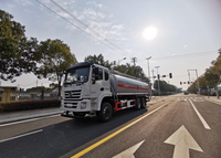 Camion-citerne à carburant diesel QTD Jincheng 8X4 20,2 m³ 251-350 CV Norme Euro à chargement par le bas
