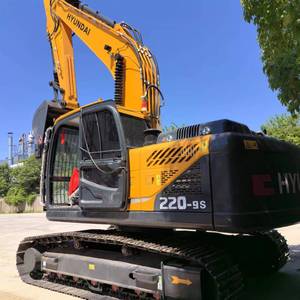Excavatrice lourde Hyundai 220LC-9S d'occasion de 20 à 22 tonnes sur chenilles avec moteur Daewoo à noyau du fabricant d'origine - Product Image 2