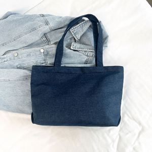Sac fourre-tout chic en toile de jean léger grande capacité à bandoulière pour femme, couleur unie, style décontracté, portable - Product Image 1