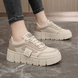 Chaussures décontractées pour femmes 2026 : Nouveaux modèles respirants à semelle épaisse et résistante à l'usure, idéales pour les étudiantes. - Product Image 4