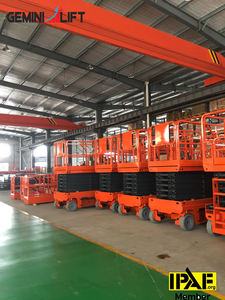 Terbaik Penjualan Otomatis Hidrolik Scaffolding Tangan <span class=keywords><strong>Crank</strong></span> Angkat Meja Platform Rumah Kaca <span class=keywords><strong>Genie</strong></span> Gs1930 Scissor Lift - Product Image 5