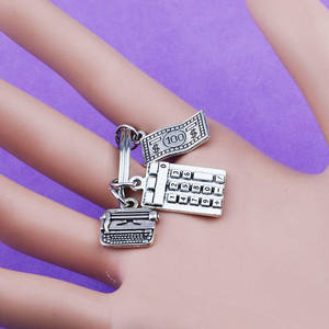 Financiële Calculator Dollar Accountant Student Accounting Afstuderen Gift Sleutelhanger Rugzak Hanger Sleutelhanger - Product Image 5