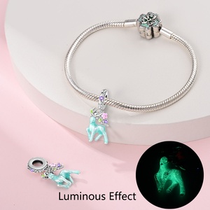 เครื่องประดับ zircon จี้รูปกวางหิ่งห้อยและผีเสื้อที่มีแสงสว่างสำหรับสร้อยข้อมือทองแดงชุบเงิน - Product Image 2