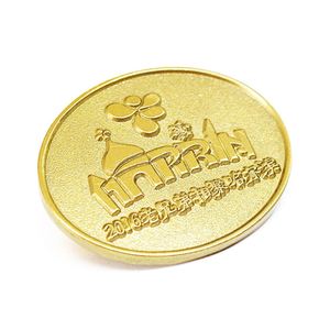 Pin de solapa de metal 3D dorado personalizado con esmalte suave, diseño de animales, eslogan, delfín, para eventos deportivos de natación, insignia, emblema, broche - Product Image 2