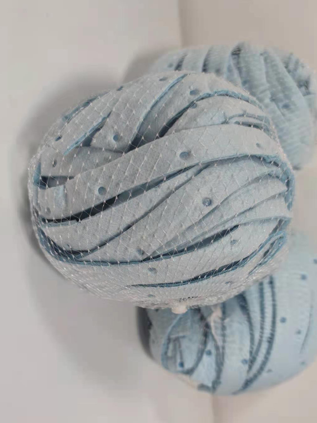 Highly Absorbent Swimming Pool Cleaning Polyester Oil Absorbent Ball Non Woven SPA Balls