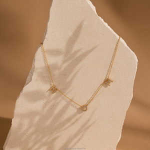 Кулон-подвеска MOM с цирконием в золотистом цвете для женщин, OUYIN JEWELRY, модный персонализированный подарок для мамы и семьи - Product Image 4