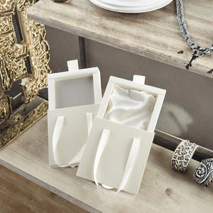 Boîte à bijoux de luxe en carton avec ruban, tiroir de rangement pour bracelet, fermeture à cordon, couleur personnalisée, logo personnalisé - Product Image 5