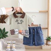 2025 été nouvelle tenue décontractée pour garçons à la mode bébé ours Polo Jersey chemise avec col rabattu manches courtes ensemble deux pièces