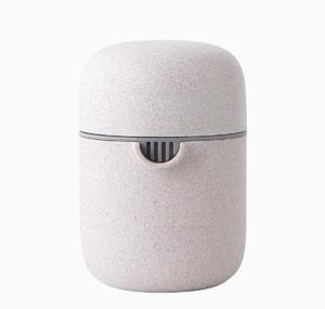 เครื่องคั้นน้ำผลไม้แบบมือถืออเนกประสงค์ ใช้งานง่าย ขนาดเล็ก - Product Image 4