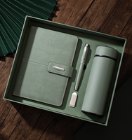 Venta al por mayor de artículos de regalo de lujo promocionales cuaderno taza de regalo de negocios cuaderno personalizable juego de regalo con bolígrafo y botella