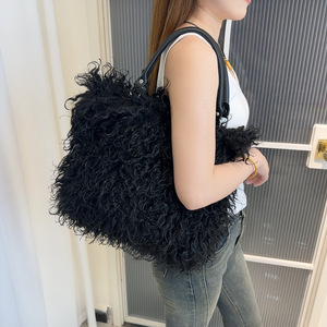 Bolsos de Mujer al por Mayor, Nuevo Diseño 2026, Bolsos de Hombro de Piel Sintética de Lujo, Bolsos de Mano de Gran Capacidad en Color Sólido para Chicas a la Moda - Product Image 3