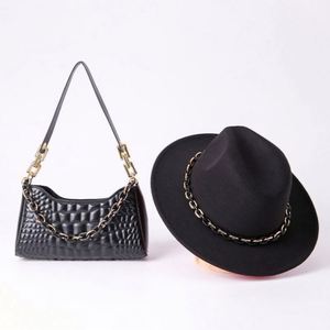 Nouveauté 2023 : Ensemble Chapeau Fedora Blanc et Sac Assorti pour Femme – Vente en Gros - Product Image 2