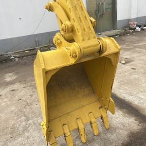 Excavadora de cadenas Komatsu PC55MR japonesa original de segunda mano en oferta, en buen estado, con motor, caja de cambios y bomba para excavación - Product Image 5