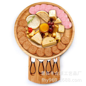 Planche à fromage pliable en bambou 18x18 avec ensemble de couverts pour usage domestique - Product Image 3