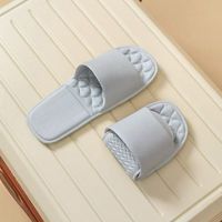 Chaussons pliants antidérapants de voyage, styles pour hommes et femmes. Rangement compact et pratique pour une utilisation en extérieur. Chaussures à séchage rapide.