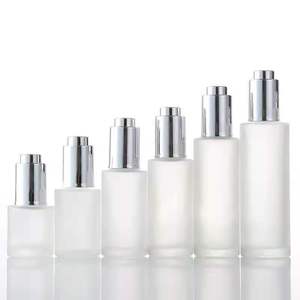 Botellas de Vidrio con Gotero de Hombro Plano de 15ml/20ml/30ml/50ml - En Existencia, Botellas para Esencia y Loción con Cabezales Dosificadores Dorados, Plateados y Blancos - Product Image 1