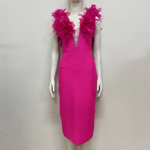 Robe de soirée élégante et luxueuse, robe de bal, col halter, mi-longue, perlée, sans manches, découpée, en satin respirant, rouge - Product Image 1