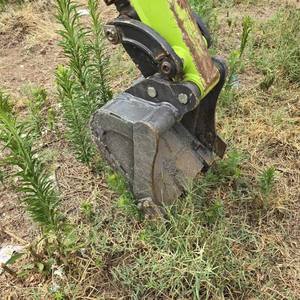 Nueva Excavadora Mini Sobre Orugas Zoomlion ZE18GU de 2 Toneladas |   Miniexcavadora para Construcción Urbana y Paisajismo - Product Image 2