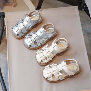 Nuovi Sandali Estivi 2026 per Bambine, Modello Principessa con Punta Chiusa, Suola Morbida, <span class=keywords><strong>Scarpe</strong></span> da Spiaggia alla Moda - Product Image 3