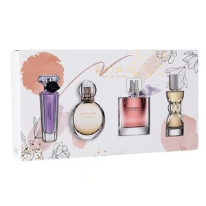 <span class=keywords><strong>Nouveau</strong></span> Coffret Cadeau de <span class=keywords><strong>Parfum</strong></span> 4 Pièces pour <span class=keywords><strong>Femme</strong></span> - Product Image 1